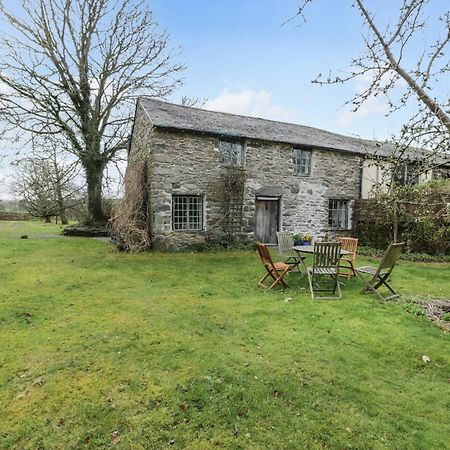 Beudy Dolpebyll Villa Llangadfan Luaran gambar