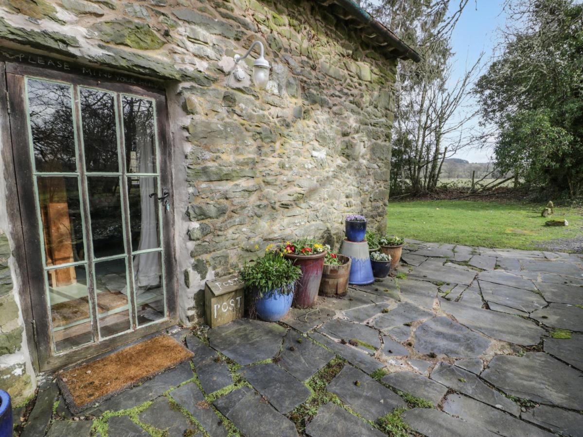 Beudy Dolpebyll Villa Llangadfan Luaran gambar
