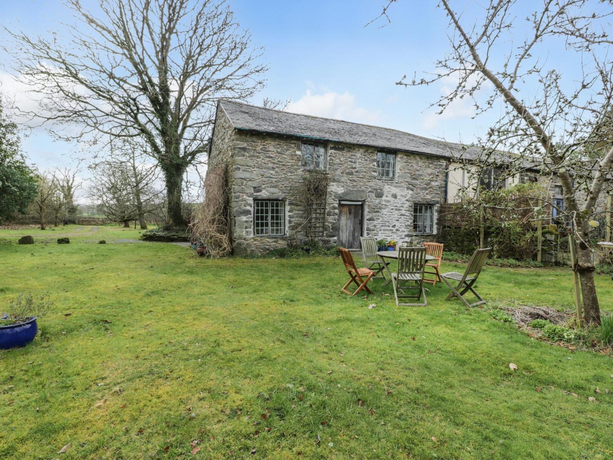 Beudy Dolpebyll Villa Llangadfan Luaran gambar