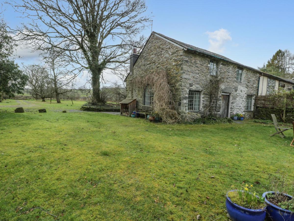 Beudy Dolpebyll Villa Llangadfan Luaran gambar