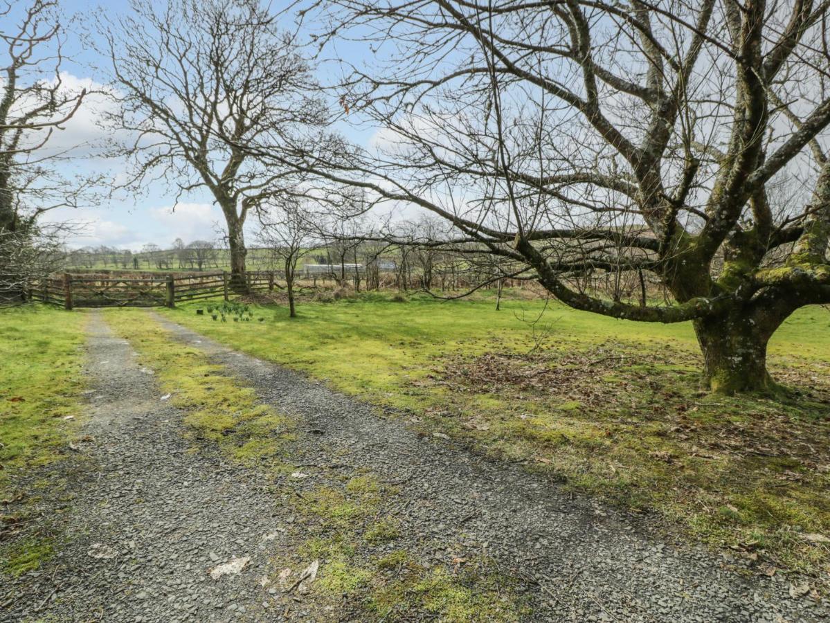 Beudy Dolpebyll Villa Llangadfan Luaran gambar